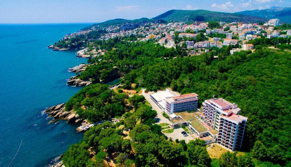 Corpus A - Hotel Albatros Ulcinj Exterior photo