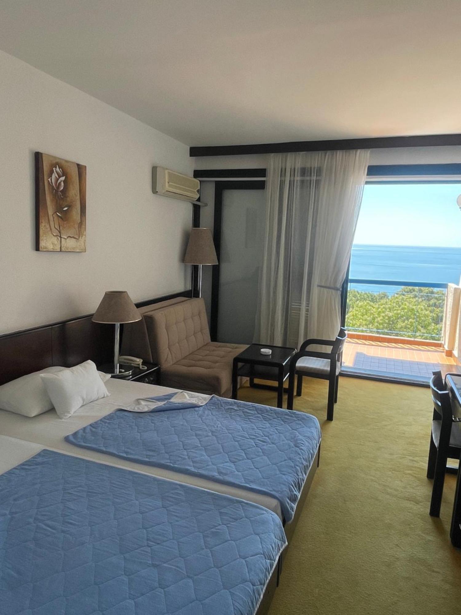 Corpus A - Hotel Albatros Ulcinj Exterior photo